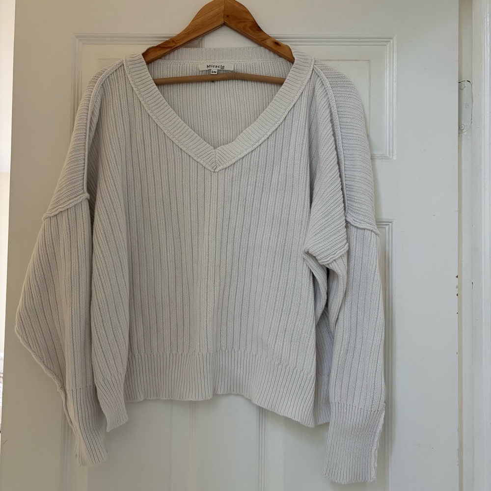 Miracle Women's V-Neck Sweater in Cream
